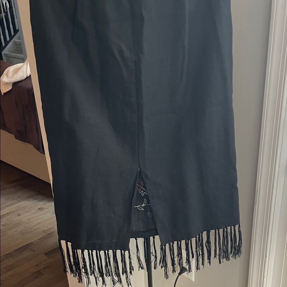 Black Linen Embroidered coverup - Picture 6 of 10